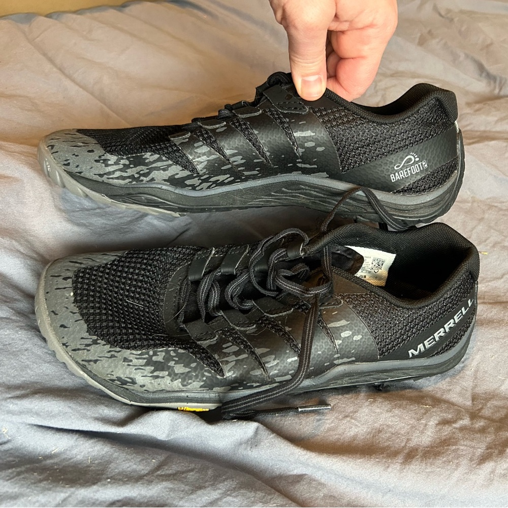 Merrell men’s 7 Trail Glove 5